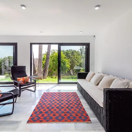 4 Bdrms Charming 3 Palms In Elviria, Sea Views! * Марбелья