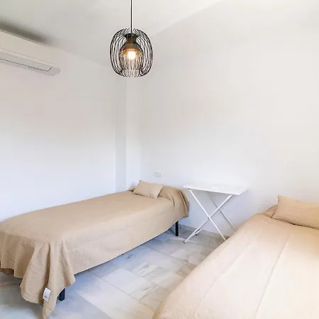 4 Bdrms Charming 3 Palms In Elviria, Sea Views! Вилла Марбелья